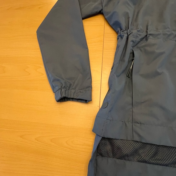 Champion Women’s Zip Up Lightweight Hooded Jacket with Zipper Pockets Size XS - Picture 4 of 6